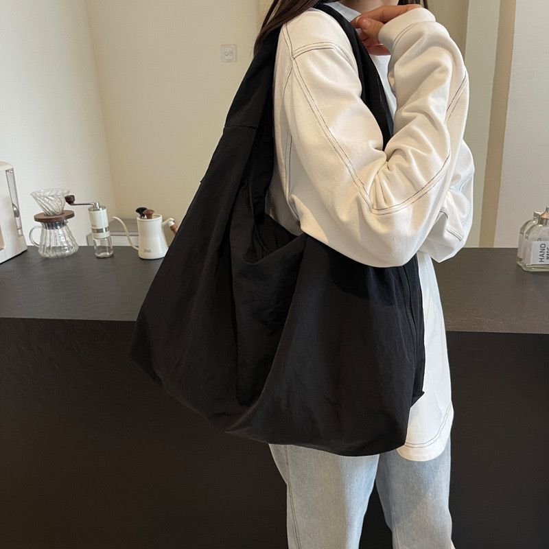Babel Oversized Tote